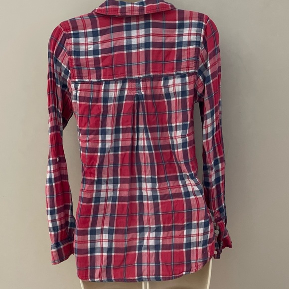 AMERICAN EAGLE WOMANS BUTTON DOWN - Picture 5 of 5
